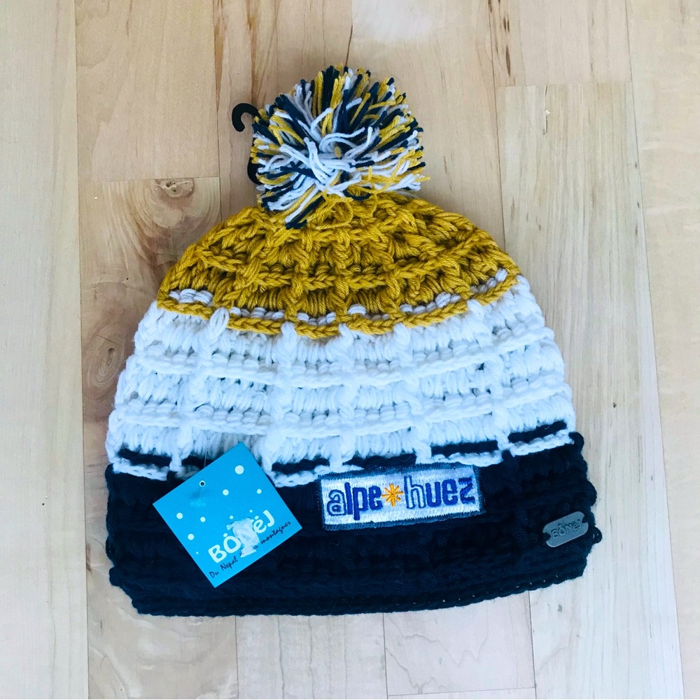 🆕 NWT Bonej stocking hat